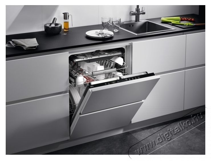AEG FSE76738P Be&eacute;p&iacute;thető mosogat&oacute;g&eacute;p, 60 cm Konyhai term&eacute;kek - Mosogat&oacute;g&eacute;p - Norm&aacute;l (60cm) be&eacute;p&iacute;thető mosogat&oacute;g&eacute;p - 534808
