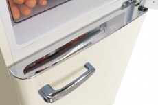 Amica FK2965.3GAA retro alulfagyaszt&oacute;s hűtőszekr&eacute;ny Konyhai term&eacute;kek - Hűtő, fagyaszt&oacute; (szabadon&aacute;ll&oacute;) - Alulfagyaszt&oacute;s kombin&aacute;lt hűtő - 345079