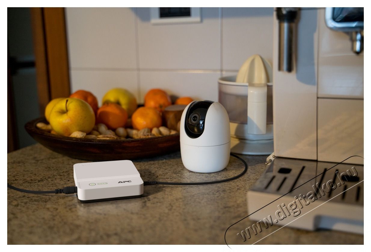 APC Back-UPS Connect 12V 36W DC l&iacute;tium-ion mini sz&uuml;netmentes t&aacute;pegys&eacute;g Iroda &eacute;s sz&aacute;m&iacute;t&aacute;stechnika - Sz&aacute;m&iacute;t&oacute;g&eacute;p tartoz&eacute;k - T&aacute;pegys&eacute;g - 500008