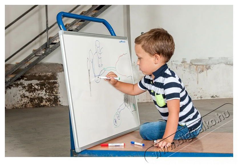 AVELI alum&iacute;nium keretes m&aacute;gneses t&aacute;bla, 90 &times; 60 cm Iroda &eacute;s sz&aacute;m&iacute;t&aacute;stechnika - Egy&eacute;b sz&aacute;m&iacute;t&aacute;stechnikai term&eacute;k - 518246