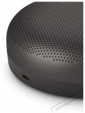 Bang&Olufsen Beosound A1 3rd Gen. Warm Granite Audio-Video / Hifi / Multim&eacute;dia - Hordozhat&oacute;, vezet&eacute;k n&eacute;lk&uuml;li / bluetooth hangsug&aacute;rz&oacute; - Hordozhat&oacute;, vezet&eacute;k n&eacute;lk&uuml;li / bluetooth hangsug&aacute;rz&oacute; - 523957