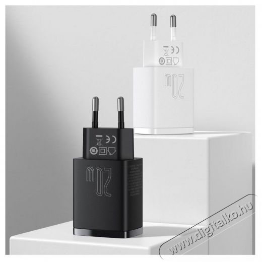 Baseus CCXJ-B01 Compact h&aacute;l&oacute;zati t&ouml;ltő USB Type-C / USB-A 20W 3A QC3.0 - Fekete Akkuk &eacute;s t&ouml;ltők - Li-ion akkumul&aacute;tor &eacute;s t&ouml;ltő (gy&aacute;ri) - T&ouml;ltő / h&aacute;l&oacute;zati adapter - 408659