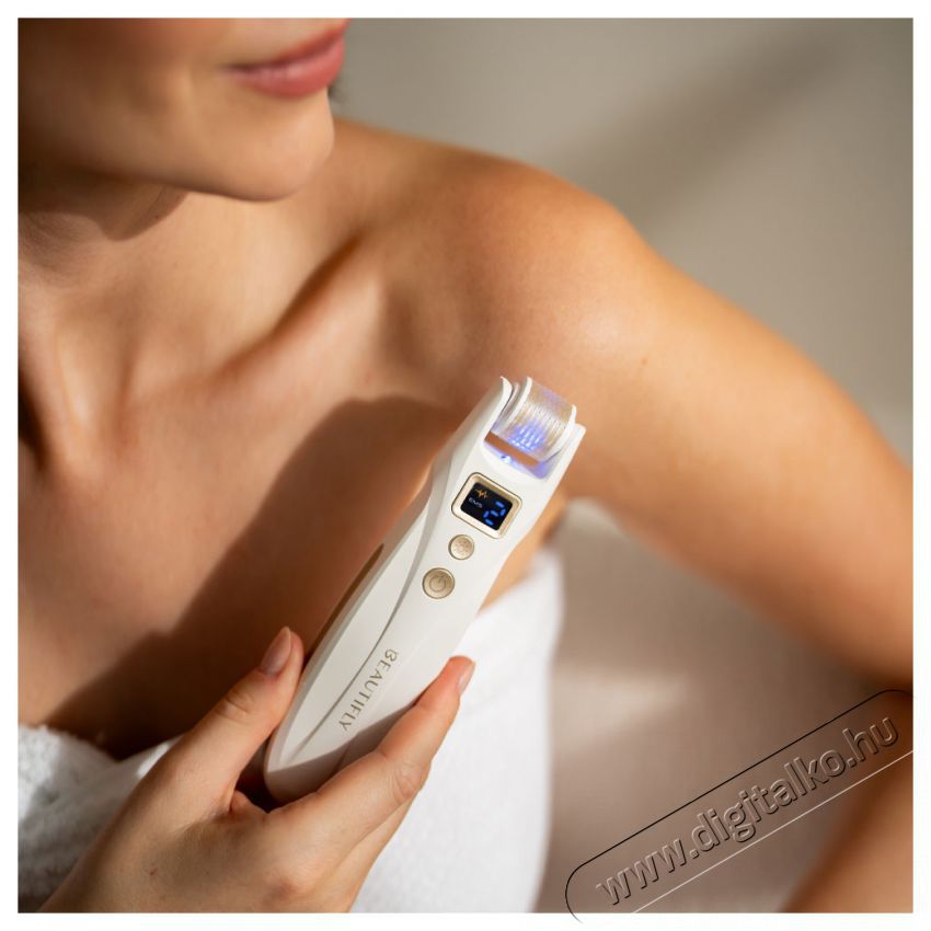 Beautifly Dermapen MicroGlow PRO Sz&eacute;ps&eacute;g&aacute;pol&aacute;s / Eg&eacute;szs&eacute;g - Egy&eacute;b sz&eacute;ps&eacute;g / eg&eacute;szs&eacute;g term&eacute;k - 511759
