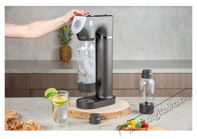 Berlinger Haus BH/8557 Anthracite Collection sz&oacute;dag&eacute;p 2 palackkal Konyhai term&eacute;kek - Sodastream sz&oacute;dag&eacute;p - Sodastream sz&oacute;dag&eacute;p - 502093