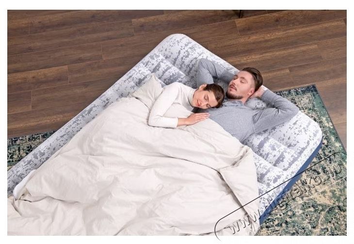 Bestway TriTech dupla felf&uacute;jhat&oacute; matrac, be&eacute;p&iacute;tett elektromos pump&aacute;val &eacute;s LoungeLux deszk&aacute;val, 229 x 152 x 84 cm H&aacute;ztart&aacute;s / Otthon / K&uuml;lt&eacute;r - Egy&eacute;b h&aacute;ztart&aacute;si term&eacute;k - 536171