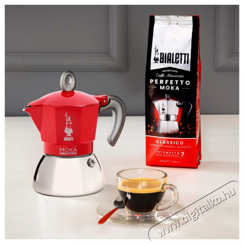 Bialetti Moka 6944 Induction 4 szem&eacute;lyes indukci&oacute;s kotyog&oacute;s k&aacute;v&eacute;főző - piros Konyhai term&eacute;kek - K&aacute;v&eacute;főző / k&aacute;v&eacute;&ouml;rlő / kieg&eacute;sz&iacute;tő - Kotyog&oacute; k&aacute;v&eacute;főző - 368772