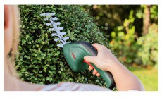 Bosch EasyShear Akkumul&aacute;toros s&ouml;v&eacute;nyv&aacute;g&oacute; H&aacute;ztart&aacute;s / Otthon / K&uuml;lt&eacute;r - K&uuml;lt&eacute;r / kerti term&eacute;k / grill - S&ouml;v&eacute;ny / k&eacute;zi fű &eacute;s lomb v&aacute;g&oacute; - 394458