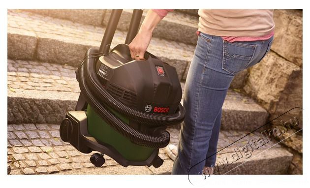 Bosch 06033D1100 UniversalVac 15 nedves-sz&aacute;raz porsz&iacute;v&oacute; H&aacute;ztart&aacute;s / Otthon / K&uuml;lt&eacute;r - Porsz&iacute;v&oacute; / takar&iacute;t&oacute;g&eacute;p - Sz&aacute;raz-nedves takar&iacute;t&oacute;g&eacute;p - 411744