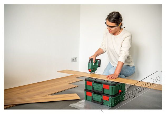 Bosch EasySaw 18V-70 akkumul&aacute;toros besz&uacute;r&oacute;fűr&eacute;sz H&aacute;ztart&aacute;s / Otthon / K&uuml;lt&eacute;r - Szersz&aacute;m - K&ouml;r / dekop&iacute;r / sz&uacute;r&oacute; fűr&eacute;sz - 415511