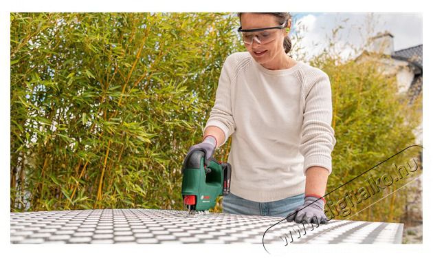 Bosch EasySaw 18V-70 akkumul&aacute;toros besz&uacute;r&oacute;fűr&eacute;sz H&aacute;ztart&aacute;s / Otthon / K&uuml;lt&eacute;r - Szersz&aacute;m - K&ouml;r / dekop&iacute;r / sz&uacute;r&oacute; fűr&eacute;sz - 415511