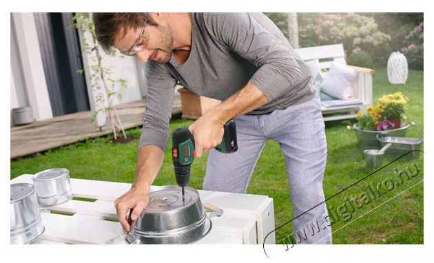 Bosch 06039D4001 Universaldrill 18V 1x1,5Ah kofferban akkus f&uacute;r&oacute;-csavaroz&oacute; H&aacute;ztart&aacute;s / Otthon / K&uuml;lt&eacute;r - Szersz&aacute;m - F&uacute;r&oacute; / f&uacute;r&oacute;kalap&aacute;cs - 443615