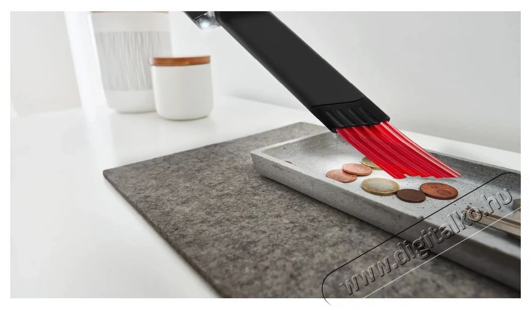 Bosch BCS8214BL Unlimited S8 vezet&eacute;k n&eacute;lk&uuml;li porsz&iacute;v&oacute; H&aacute;ztart&aacute;s / Otthon / K&uuml;lt&eacute;r - Porsz&iacute;v&oacute; / takar&iacute;t&oacute;g&eacute;p - K&eacute;zi / &aacute;ll&oacute; porsz&iacute;v&oacute; - 495870