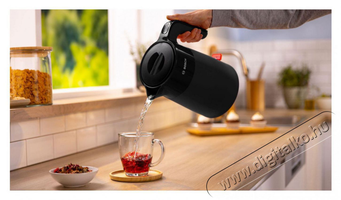 Bosch TWK2M163 MyMoments Konyhai term&eacute;kek - V&iacute;zforral&oacute; / teafőző - 512944