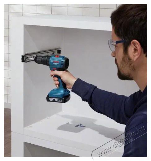 Bosch GSB 185-LI (2x 2.0Ah akkumul&aacute;tor) H&aacute;ztart&aacute;s / Otthon / K&uuml;lt&eacute;r - Szersz&aacute;m - Akkumul&aacute;toros csavarh&uacute;z&oacute; - 518558