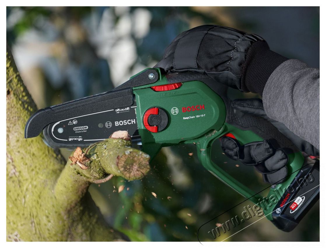 Bosch 06008B8900 AKU EasyChain egykezes l&aacute;ncfűr&eacute;sz, 18V-15-7 (1x2,5 Ah) H&aacute;ztart&aacute;s / Otthon / K&uuml;lt&eacute;r - K&uuml;lt&eacute;r / kerti term&eacute;k / grill - L&aacute;ncfűr&eacute;sz - 518519