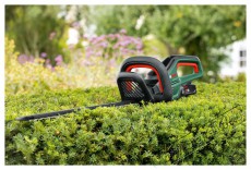 Bosch UniversalHedgeCut 18-55 (1x2,5 Ah) 0.600.849.J01 H&aacute;ztart&aacute;s / Otthon / K&uuml;lt&eacute;r - K&uuml;lt&eacute;r / kerti term&eacute;k / grill - S&ouml;v&eacute;ny / k&eacute;zi fű &eacute;s lomb v&aacute;g&oacute; - 518591