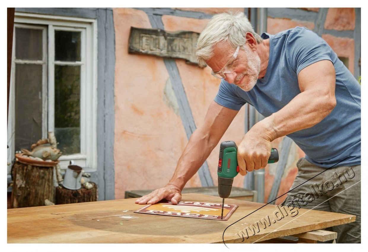 Bosch EasyDrill 1200 akkus f&uacute;r&oacute;- &eacute;s csavaroz&oacute;g&eacute;p, 12 V, 1,5 Ah, 1500 ford./perc, 30 Nm, 1 akkumul&aacute;tor, t&ouml;ltő, dupla csavarh&uacute;z&oacute;fej, professzion&aacute;lis tok H&aacute;ztart&aacute;s / Otthon / K&uuml;lt&eacute;r - Szersz&aacute;m - F&uacute;r&oacute; / f&uacute;r&oacute;kalap&aacute;cs - 536216