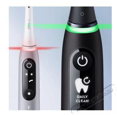 BRAUN Oral-B iO6 elektromos fogkefe - fekete Sz&eacute;ps&eacute;g&aacute;pol&aacute;s / Eg&eacute;szs&eacute;g - Sz&aacute;j / fog &aacute;pol&aacute;s - Elektromos fogkefe - 399371