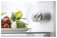 Candy CCG1L314EW hűtőszekr&eacute;ny, alulfagyaszt&oacute;s (157 liter) Konyhai term&eacute;kek - Hűtő, fagyaszt&oacute; (szabadon&aacute;ll&oacute;) - Alulfagyaszt&oacute;s kombin&aacute;lt hűtő - 499101