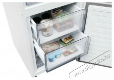 Candy CNCQ2T618CW FRESCO 300 Konyhai term&eacute;kek - Hűtő, fagyaszt&oacute; (szabadon&aacute;ll&oacute;) - Alulfagyaszt&oacute;s kombin&aacute;lt hűtő - 509618
