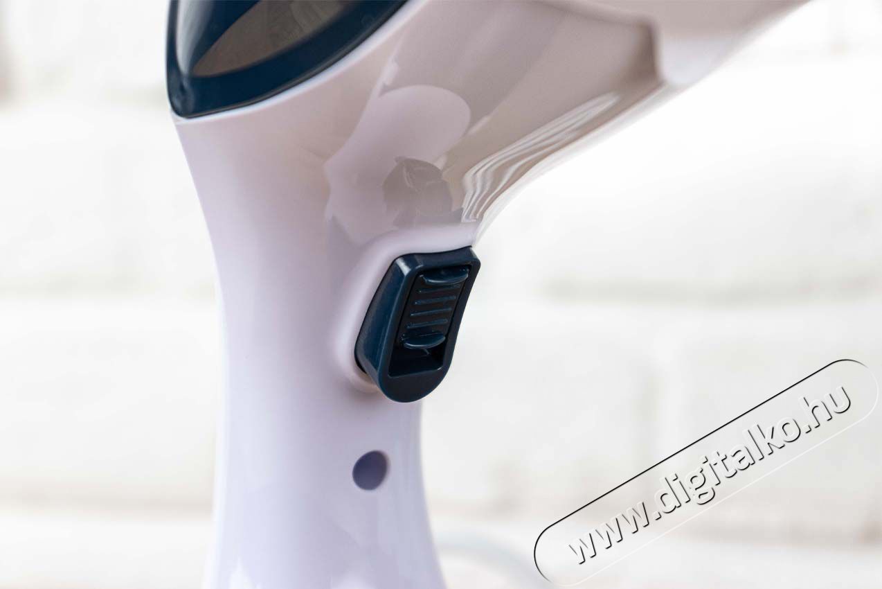 Clatronic DB 3717 Vasal&oacute; - feh&eacute;r-k&eacute;k H&aacute;ztart&aacute;s / Otthon / K&uuml;lt&eacute;r - Vasal&oacute; - Vasal&oacute; - 360529