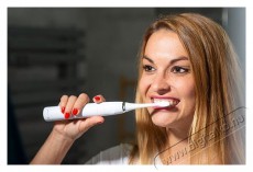 Concept ZK4010 PERFECT SMILE, utaz&oacute;tokkal Elektromos fogkefe Sz&eacute;ps&eacute;g&aacute;pol&aacute;s / Eg&eacute;szs&eacute;g - Sz&aacute;j / fog &aacute;pol&aacute;s - Elektromos fogkefe - 524547