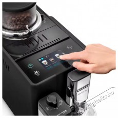 Delonghi EXAM440.55.B Rivelia Onyx Black Automata k&aacute;v&eacute;főző Konyhai term&eacute;kek - K&aacute;v&eacute;főző / k&aacute;v&eacute;&ouml;rlő / kieg&eacute;sz&iacute;tő - Automata k&aacute;v&eacute;főző - 500917