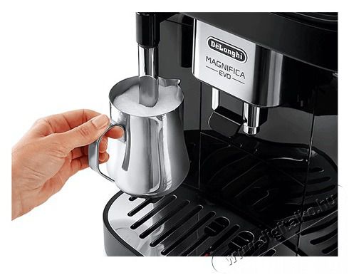 Delonghi ECAM290.21.B Magnifica Evo Automata k&aacute;v&eacute;főző Konyhai term&eacute;kek - K&aacute;v&eacute;főző / k&aacute;v&eacute;&ouml;rlő / kieg&eacute;sz&iacute;tő - Automata k&aacute;v&eacute;főző - 501379