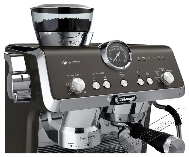 Delonghi La Specialista Opera EC9555.BK Konyhai term&eacute;kek - K&aacute;v&eacute;főző / k&aacute;v&eacute;&ouml;rlő / kieg&eacute;sz&iacute;tő - Pressz&oacute; k&aacute;v&eacute;főző - 512662