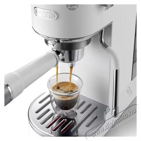Delonghi EC890.WI K&Aacute;V&Eacute;FŐZŐ PRESSZ&Oacute; Konyhai term&eacute;kek - K&aacute;v&eacute;főző / k&aacute;v&eacute;&ouml;rlő / kieg&eacute;sz&iacute;tő - Pressz&oacute; k&aacute;v&eacute;főző - 516791