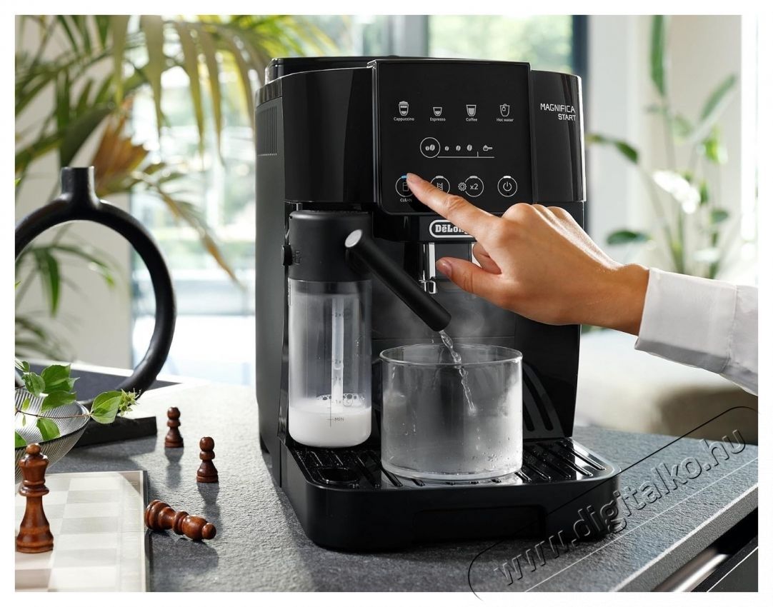 Delonghi ECAM223.61.GB fekete tejhabos&iacute;t&oacute;val automata k&aacute;v&eacute;főző Konyhai term&eacute;kek - K&aacute;v&eacute;főző / k&aacute;v&eacute;&ouml;rlő / kieg&eacute;sz&iacute;tő - Automata k&aacute;v&eacute;főző - 502016