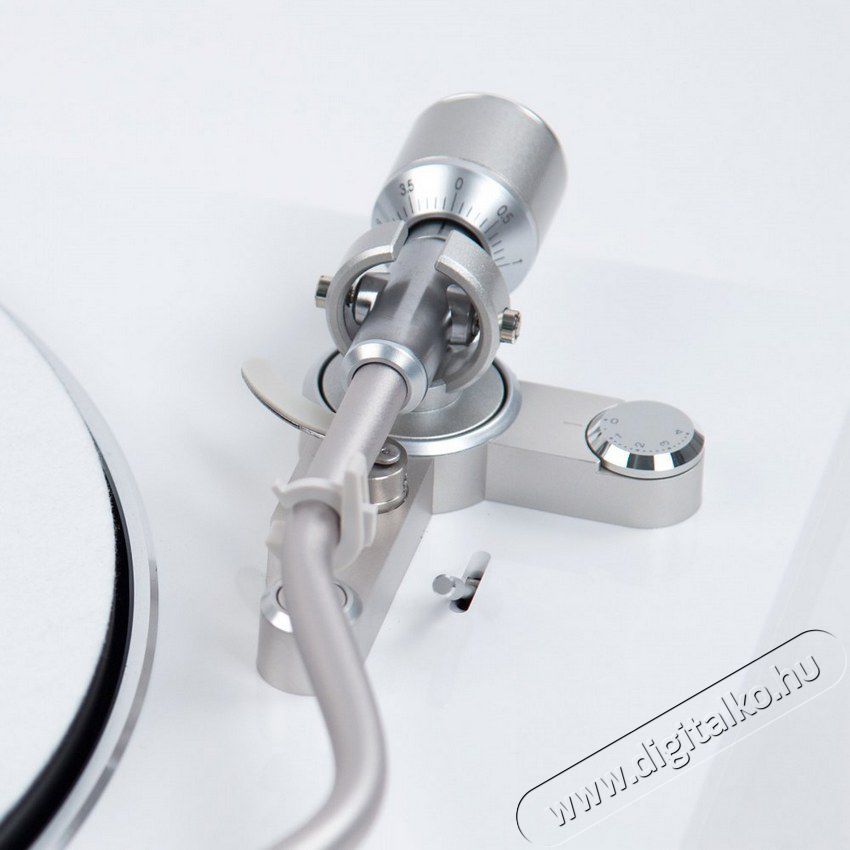 Denon DP-400 Lemezj&aacute;tsz&oacute; - feh&eacute;r Audio-Video / Hifi / Multim&eacute;dia - Bakelit lemezj&aacute;tsz&oacute; - Bakelit lemezj&aacute;tsz&oacute; - 353057