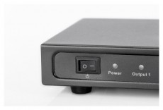 DIGITUS DS-43302 8 portos professzion&aacute;lis HDMI jel oszt&oacute; Tv kieg&eacute;sz&iacute;tők - K&aacute;bel / csatlakoz&oacute; - Csatlakoz&oacute; / eloszt&oacute; / &aacute;talak&iacute;t&oacute; - 393684