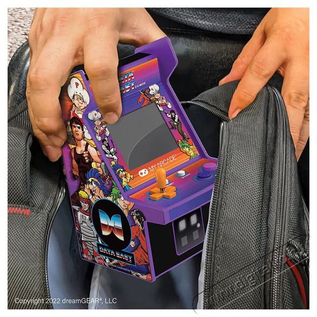DREAMGEAR My Arcade DGUNL-4124 Data East 300+ Micro Player Retro Arcade 6.75 hordozhat&oacute; j&aacute;t&eacute;kkonzol Iroda &eacute;s sz&aacute;m&iacute;t&aacute;stechnika - J&aacute;t&eacute;k konzol - Kontroller - 499136