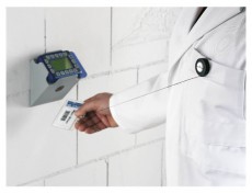 DURABLE joj&oacute;s patentos 1db fekete sz&iacute;nű n&eacute;vjegytart&oacute; Iroda &eacute;s sz&aacute;m&iacute;t&aacute;stechnika - Nyomtat&oacute; - Kieg&eacute;sz&iacute;tő - 391826