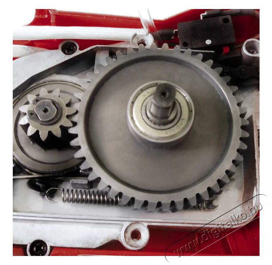 Einhell GE-EC 2240 Elektromos l&aacute;ncfűr&eacute;sz H&aacute;ztart&aacute;s / Otthon / K&uuml;lt&eacute;r - K&uuml;lt&eacute;r / kerti term&eacute;k / grill - L&aacute;ncfűr&eacute;sz - 352367
