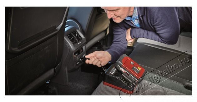 Einhell 4512113 Power X-Car Charger 3A E25 aut&oacute;s akkut&ouml;ltő Mobil / Kommunik&aacute;ci&oacute; / Smart - Tablet / E-book kieg&eacute;sz&iacute;tő, tok - H&aacute;l&oacute;zati-, aut&oacute;s t&ouml;ltő - 455337