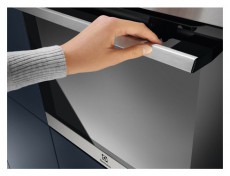 Electrolux EOF4P56X Be&eacute;p&iacute;thető s&uuml;tő Konyhai term&eacute;kek - S&uuml;tő-főzőlap, tűzhely (be&eacute;p&iacute;thető) - S&uuml;tő (be&eacute;p&iacute;thető) - 383524