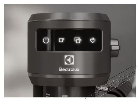 Electrolux E6EC1-6BST Explore 6 pressz&oacute; k&aacute;v&eacute;főző Konyhai term&eacute;kek - K&aacute;v&eacute;főző / k&aacute;v&eacute;&ouml;rlő / kieg&eacute;sz&iacute;tő - Pressz&oacute; k&aacute;v&eacute;főző - 501013