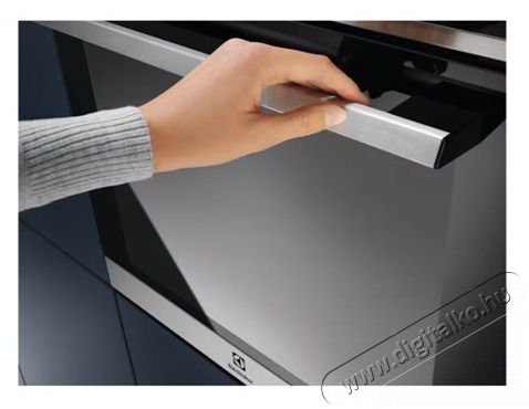 Electrolux EOD5F71X S&Uuml;TŐ BE&Eacute;P&Iacute;THETŐ Konyhai term&eacute;kek - S&uuml;tő-főzőlap, tűzhely (be&eacute;p&iacute;thető) - S&uuml;tő (be&eacute;p&iacute;thető) - 502830