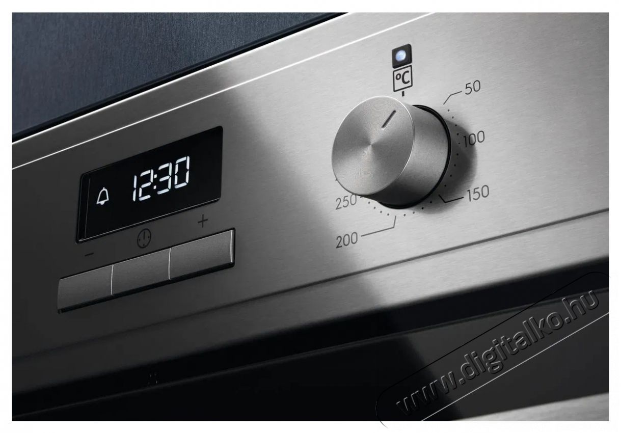 Electrolux 600 FLEX SurroundCook EOF3H40X Konyhai term&eacute;kek - S&uuml;tő-főzőlap, tűzhely (be&eacute;p&iacute;thető) - S&uuml;tő (be&eacute;p&iacute;thető) - 504379