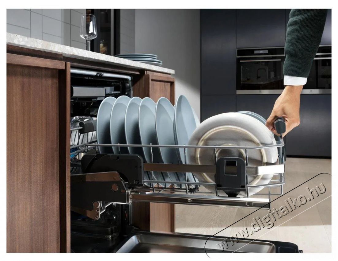 Electrolux 900 SENSE ComfortLift EEC67310L Konyhai term&eacute;kek - Mosogat&oacute;g&eacute;p - Norm&aacute;l (60cm) be&eacute;p&iacute;thető mosogat&oacute;g&eacute;p - 504383