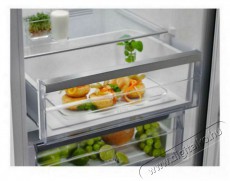 Electrolux LNT7ME32X3 Konyhai term&eacute;kek - Hűtő, fagyaszt&oacute; (szabadon&aacute;ll&oacute;) - Alulfagyaszt&oacute;s kombin&aacute;lt hűtő - 504401