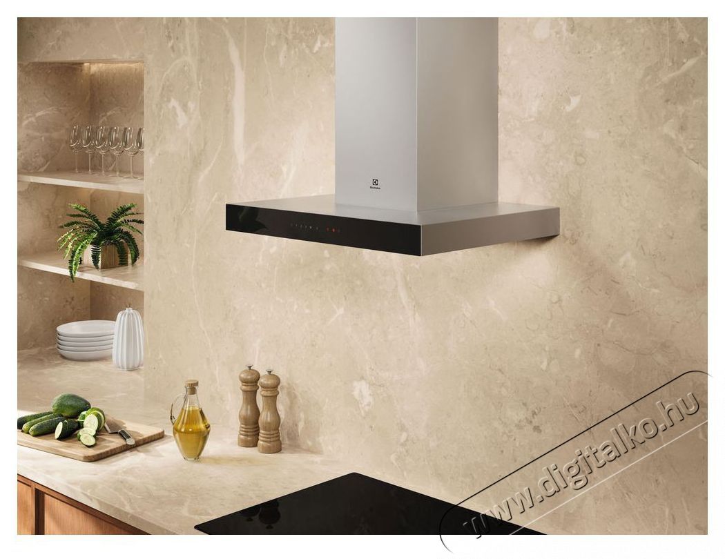 Electrolux 700 Breeze LFT826X &Uacute;jdons&aacute;gok - &Uacute;j term&eacute;kek - 509720