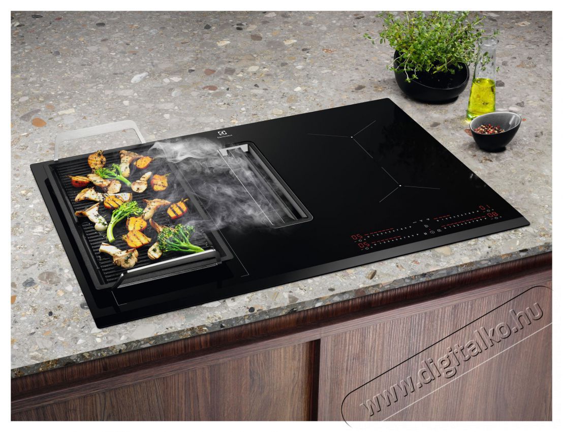 Electrolux KCC83443 fekete, be&eacute;p&iacute;thető, indukci&oacute;s, főzőz&oacute;na: 4, be&eacute;p&iacute;thető m&eacute;ret: 56cm, főzőlap Konyhai term&eacute;kek - S&uuml;tő-főzőlap, tűzhely (be&eacute;p&iacute;thető) - Indukci&oacute;s főzőlap (be&eacute;p&iacute;thető) - 513984