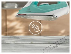 Electrolux E5SI2-2AM Care 500 z&ouml;ld gőz&ouml;lős vasal&oacute; H&aacute;ztart&aacute;s / Otthon / K&uuml;lt&eacute;r - Vasal&oacute; - Vasal&oacute; - 495932