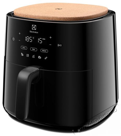 Electrolux EAF5B 700 fekete 5 L forr&oacute;levegős s&uuml;tő Konyhai term&eacute;kek - Konyhai kisg&eacute;p (s&uuml;t&eacute;s / főz&eacute;s / hűt&eacute;s / &eacute;telk&eacute;sz&iacute;t&eacute;s) - L&eacute;gkever&eacute;ses főzőg&eacute;p / elektromos kukta / multifunkci&oacute;s s&uuml;tő - 495845