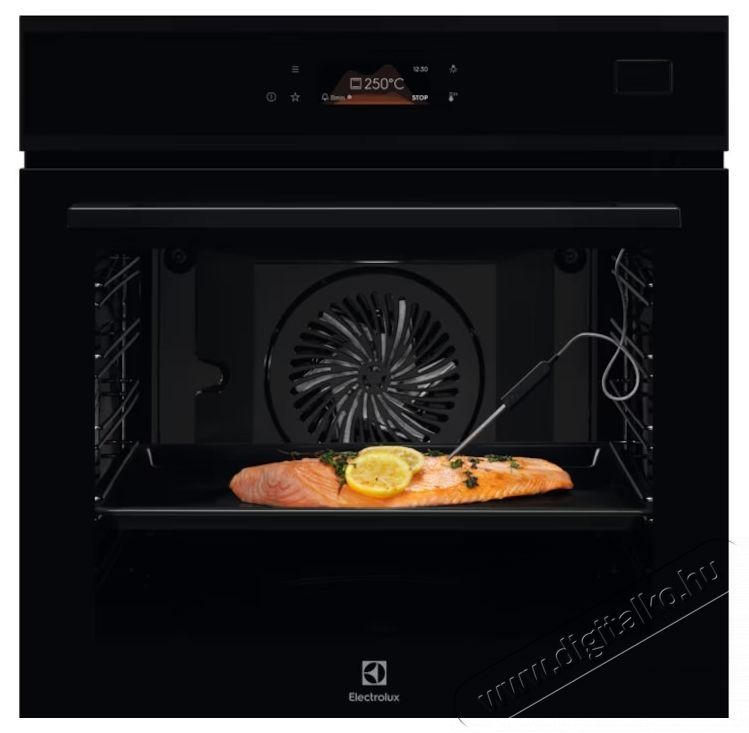 Electrolux EOB8S39H Be&eacute;p&iacute;thető elektromos s&uuml;tő, 70 l, &Ouml;ntiszt&iacute;t&oacute;, SteamBoost, &Eacute;rint&eacute;svez&eacute;rl&eacute;s, Grill, Elektronikus időz&iacute;tő, A++ Energiaoszt&aacute;ly, Fekete Konyhai term&eacute;kek - S&uuml;tő-főzőlap, tűzhely (be&eacute;p&iacute;thető) - S&uuml;tő (be&eacute;p&iacute;thető) - 537786