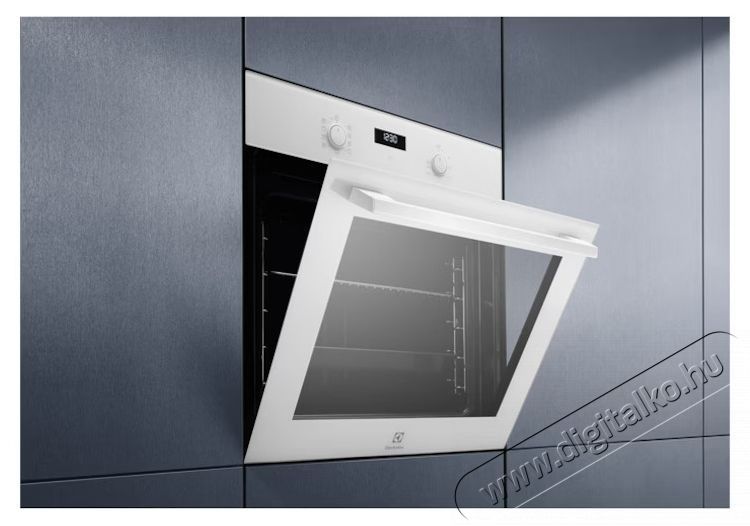 Electrolux EOF5F50BV, Be&eacute;p&iacute;thető s&uuml;tő, Katalitikus &ouml;ntiszt&iacute;t&oacute;, Elektronikus időz&iacute;tő, SurroundCook, A energiaoszt&aacute;ly, 65 l, Feh&eacute;r Konyhai term&eacute;kek - S&uuml;tő-főzőlap, tűzhely (be&eacute;p&iacute;thető) - S&uuml;tő (be&eacute;p&iacute;thető) - 537775