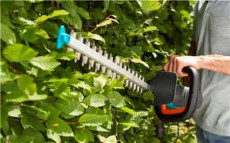 Gardena 9834-20 Elektromos s&ouml;v&eacute;nyny&iacute;r&oacute; ComfortCut 600/55 H&aacute;ztart&aacute;s / Otthon / K&uuml;lt&eacute;r - K&uuml;lt&eacute;r / kerti term&eacute;k / grill - S&ouml;v&eacute;ny / k&eacute;zi fű &eacute;s lomb v&aacute;g&oacute; - 365533